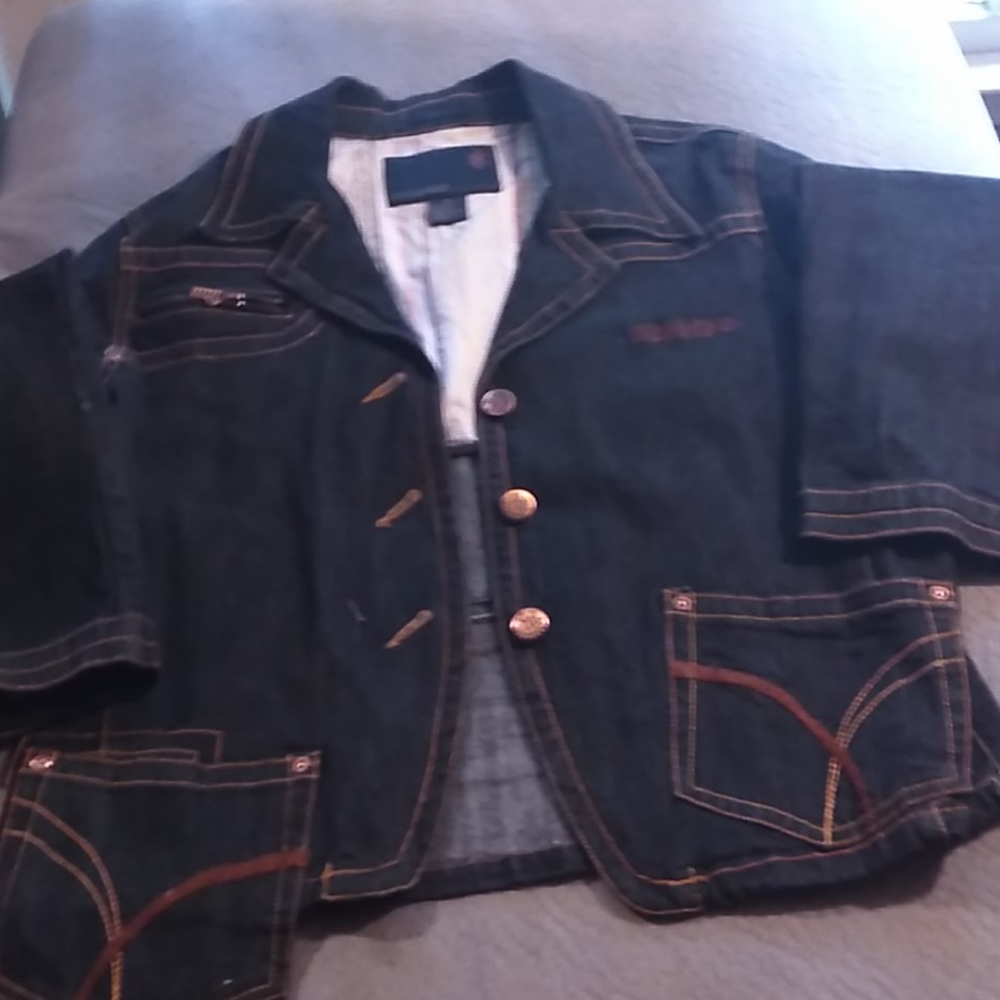 A jacking and pants denim set